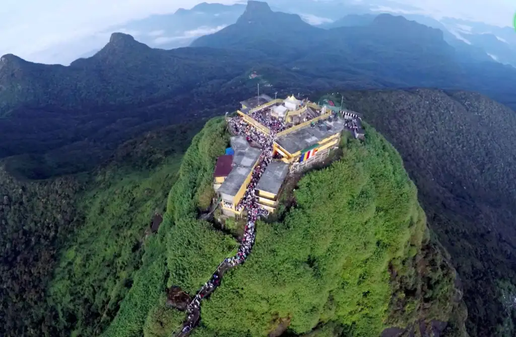 Adams-Peak-Sri-Lanka