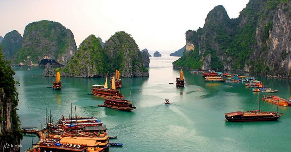 Halong Bay Day Tour from Hanoi, Vietnam