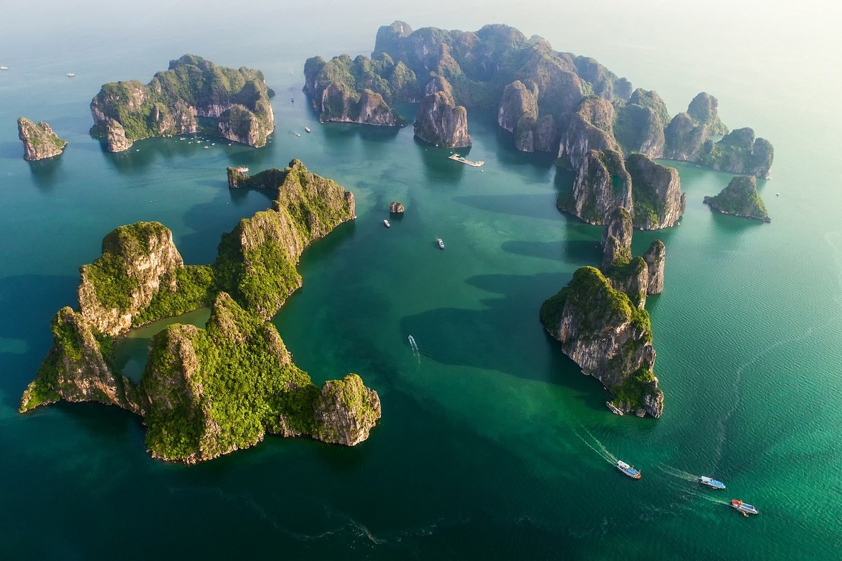 Halong-Bay-Vietnam-08