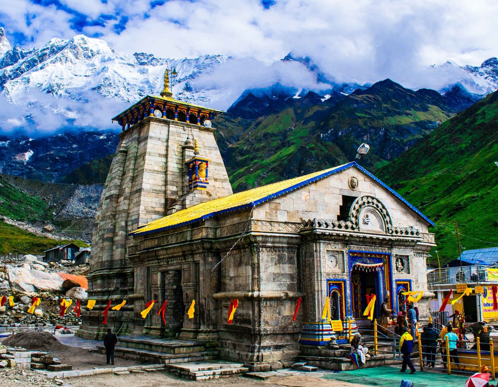 Kedarnath_Temple_in_Rainy_season (1)