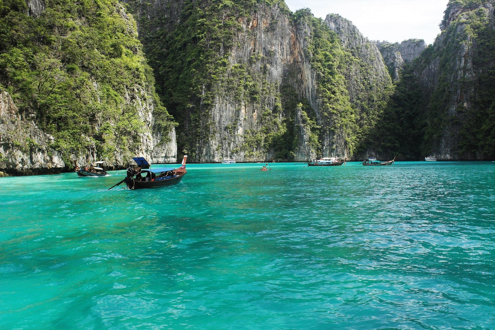 ko-phi-phi-lee-1809771_1920