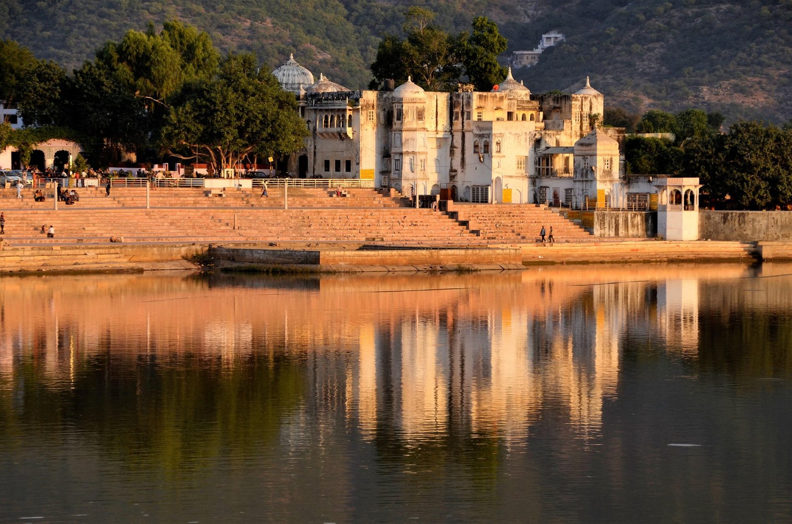 pushkar-2321363_1920